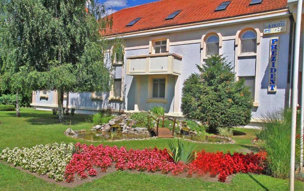Hotel Prezident Палич Екстер'єр фото