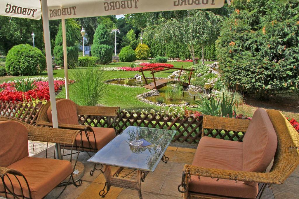 Hotel Prezident Палич Екстер'єр фото