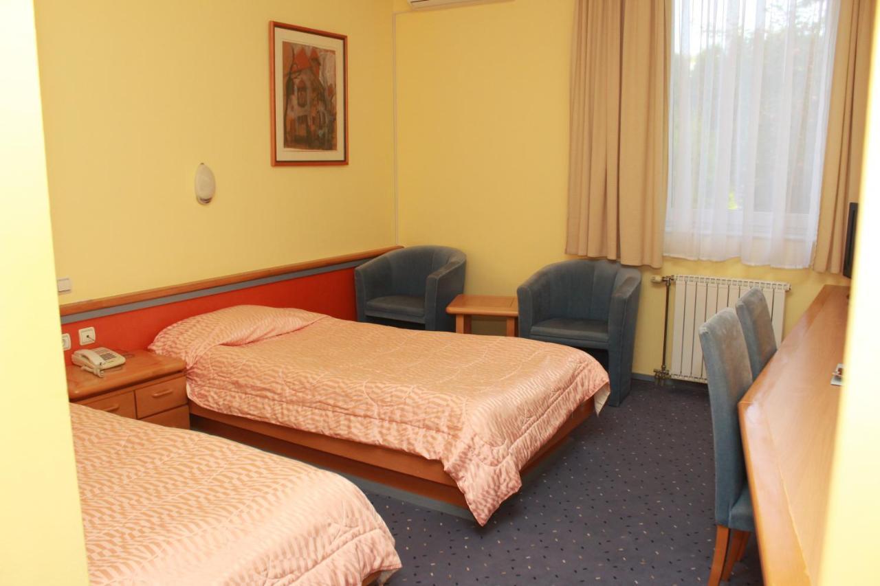 Hotel Prezident Палич Екстер'єр фото