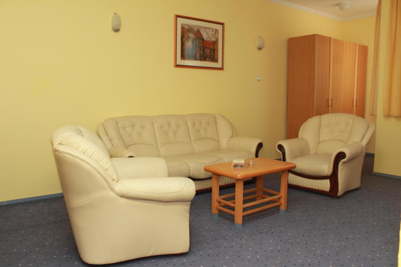 Hotel Prezident Палич Екстер'єр фото