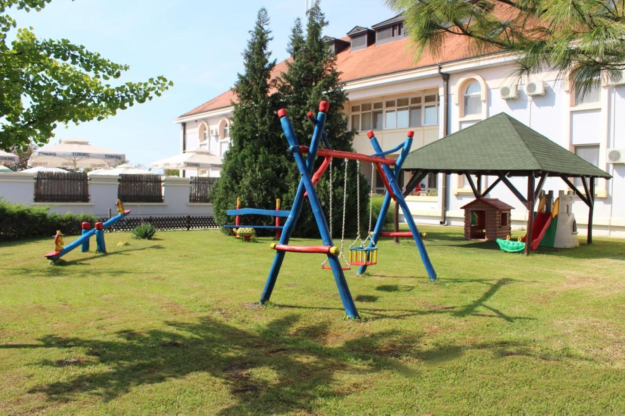 Hotel Prezident Палич Екстер'єр фото