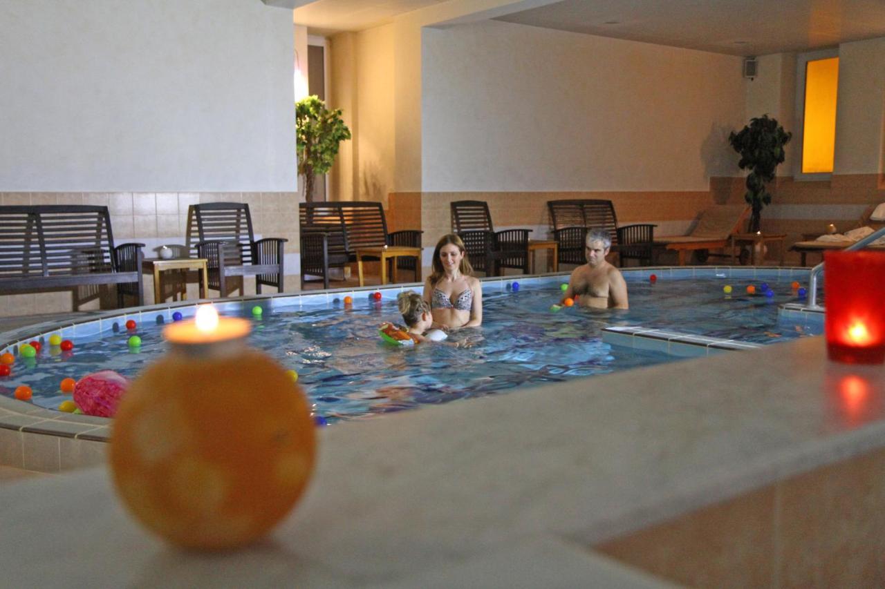 Hotel Prezident Палич Екстер'єр фото
